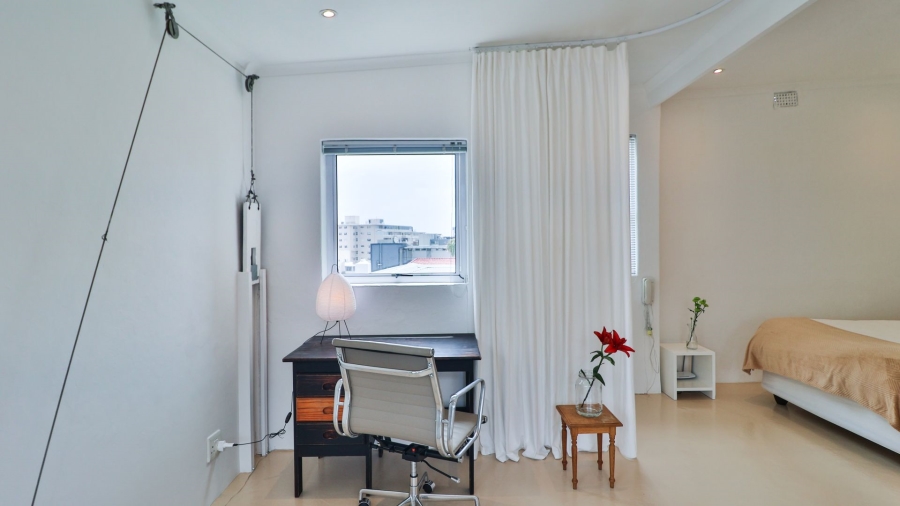 1 Bedroom Property for Sale in Sea Point Western Cape